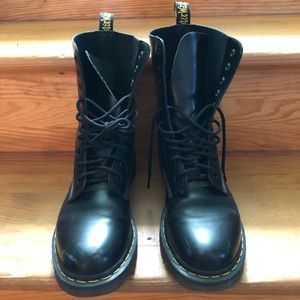 Dr Martens women’s size 7